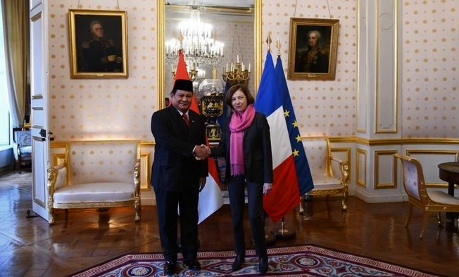 Bertemu Menhan Prancis di Paris, Prabowo Disambut Upacara Penghormatan Militer