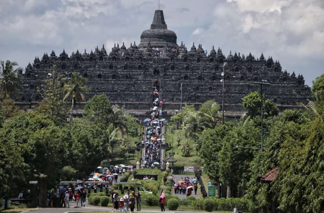 Bukan Dibangun dengan APBN, Sultan: Candi Borobudur Tak Perlu Dikapitalisasi