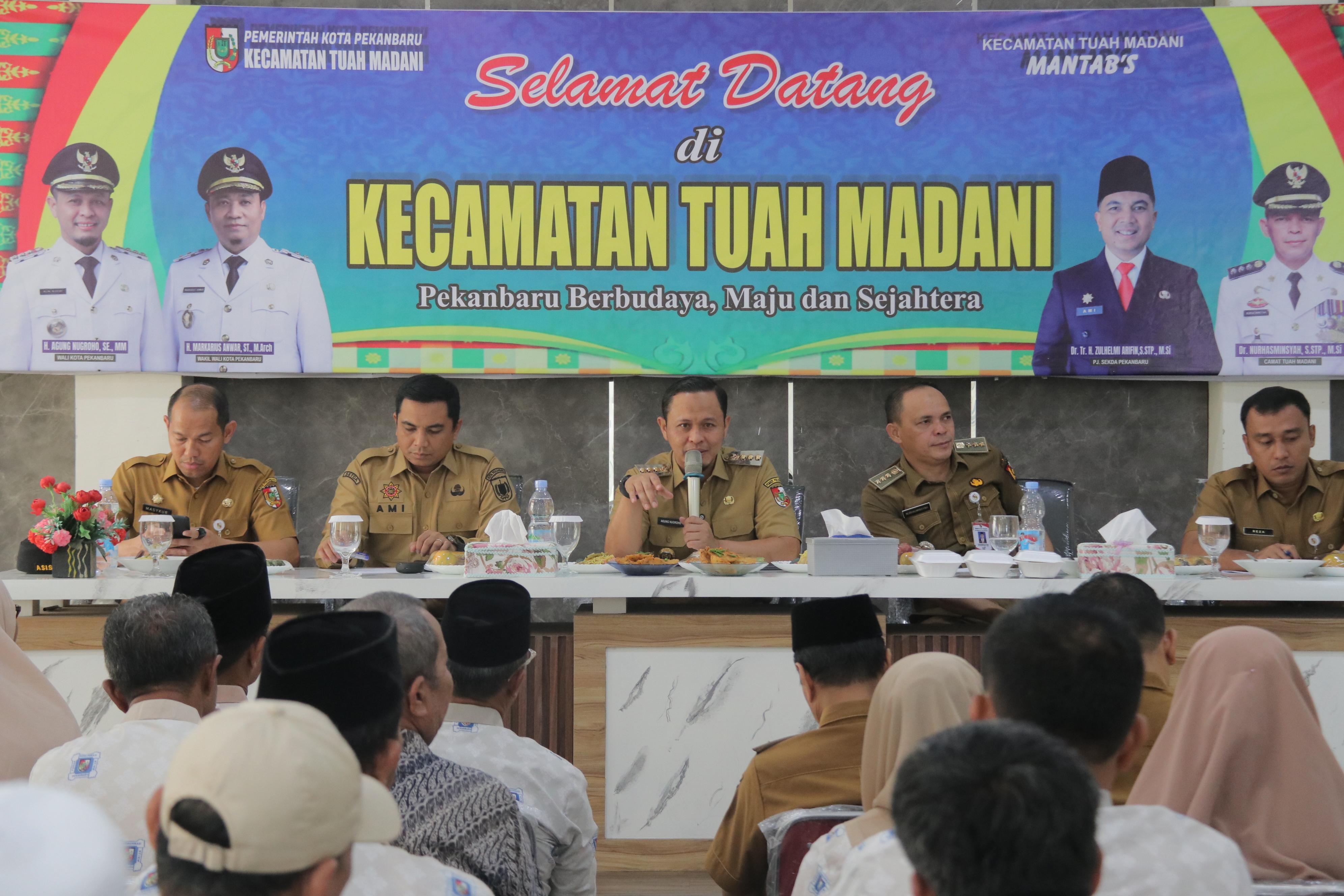 Wako Agung Mulai Berkantor di Kecamatan