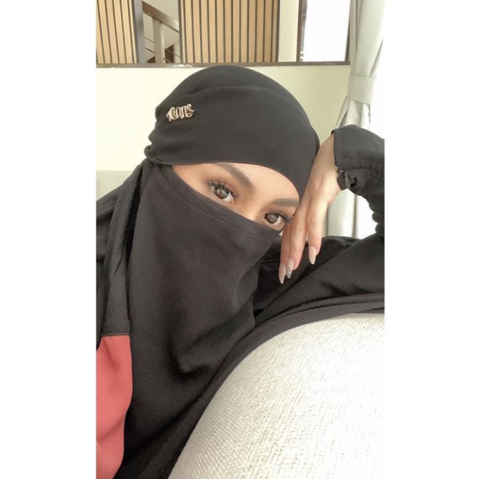 Ustaz Riza Angkat Bicara Terkait Celine Evangelista yang Suka Pakai Syar'i