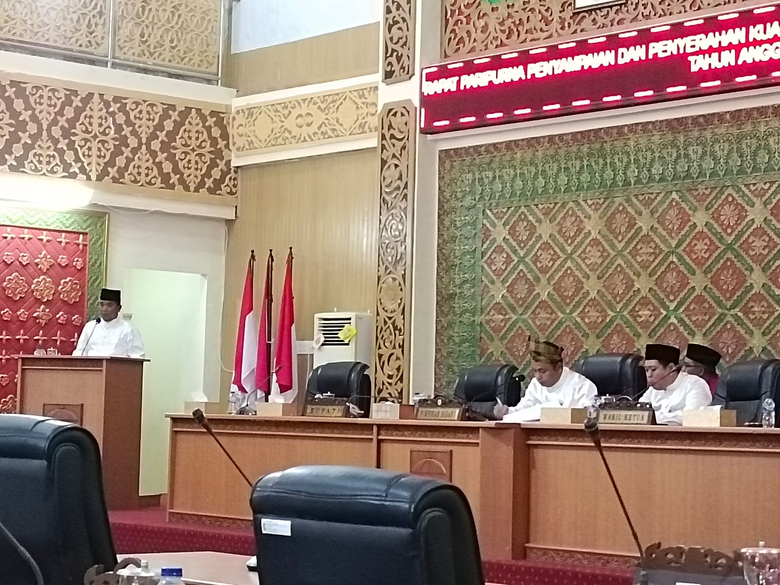 Bupati Pelalawan  H. Zukri Sampaikan APBD-P Tahun 2022 Mengalami Kenaikan