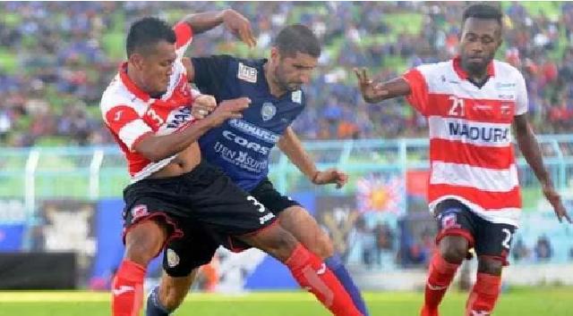 Arema FC Kian Terbenam di Dasar Klasemen Setelah Kalah dari Madura United