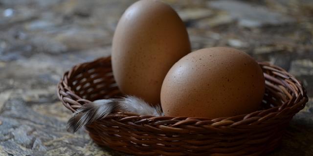 Trik Mudah Menggoreng Telur Rebus Agar Tidak Meletus
