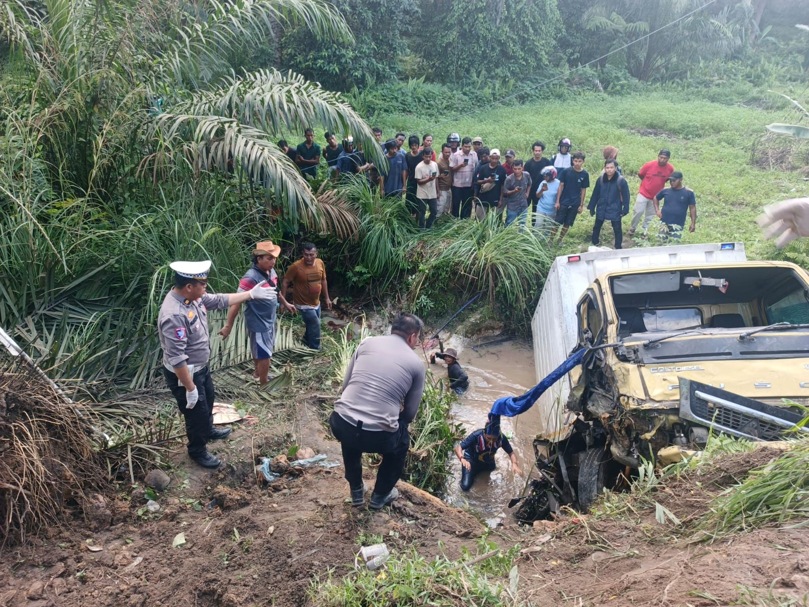 Kecelakaan Beruntun di Jalintim Bandar Sei Kijang, Dua Meninggal Dunia