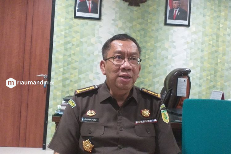 Kejati Riau Klarifikasi Sejumlah Pihak Terkait Laporan Bupati Kuansing