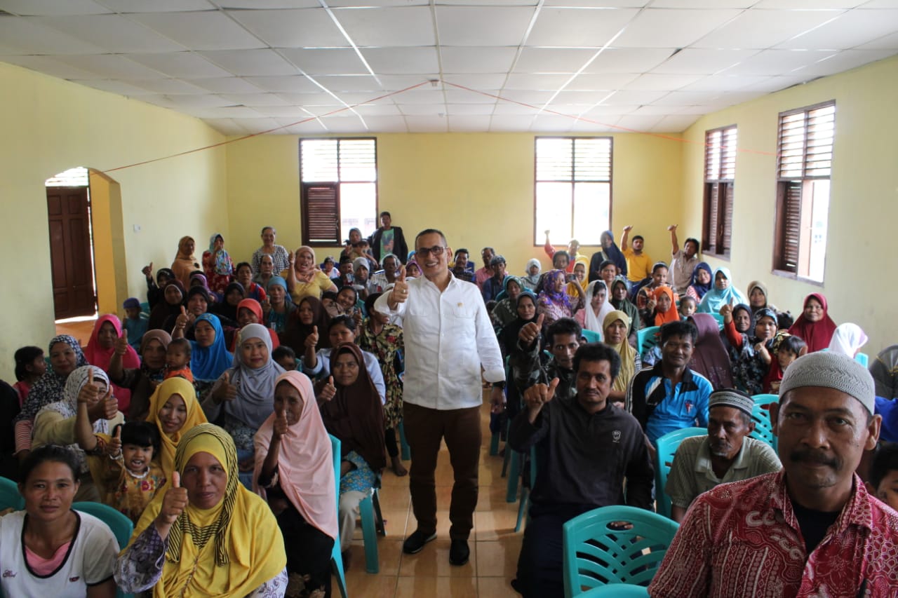 Dihadiri Perwakilan Warga Seluruh Kelurahan, Sayed Sosialisasi 4 Pilar di Kecamatan Lima Puluh 