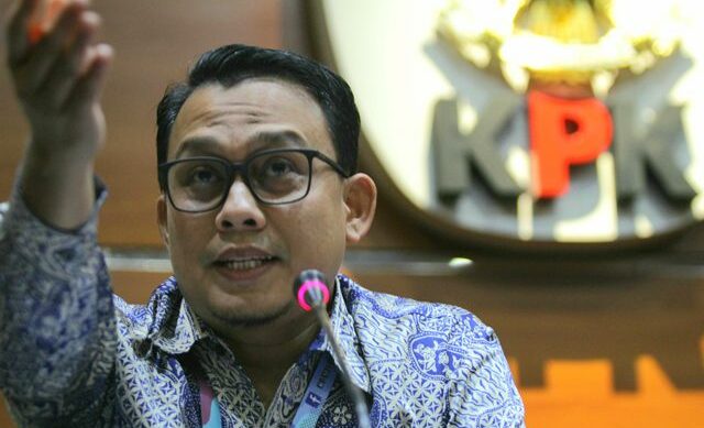 Korupsi Proyek Jalan Lingkar Bukit Batu-Siak Kecil, KPK Periksa Saksi Ahli dari UIR