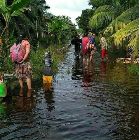 Diduga Efek Canal Blocking Perusahaan, Kampung Bunsur Terendam Banjir