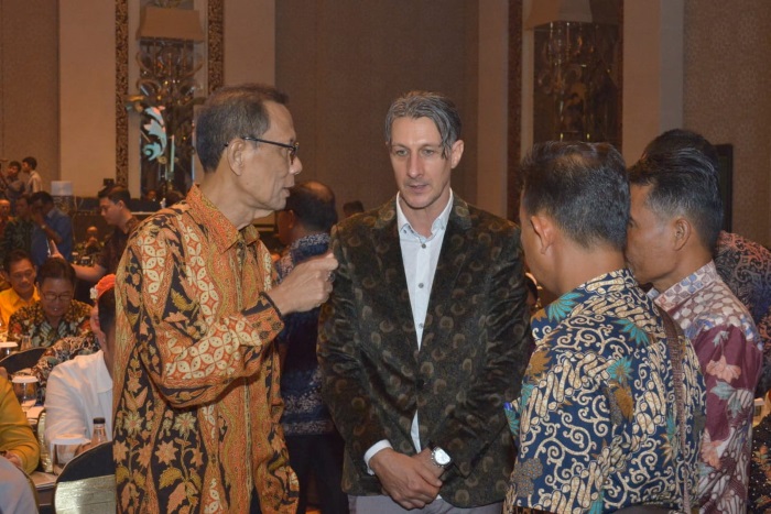 Hadiri Grand Launching Travlr, Bupati Azis Zaenal Promosikan Wisata Kampar ke Mancanegara