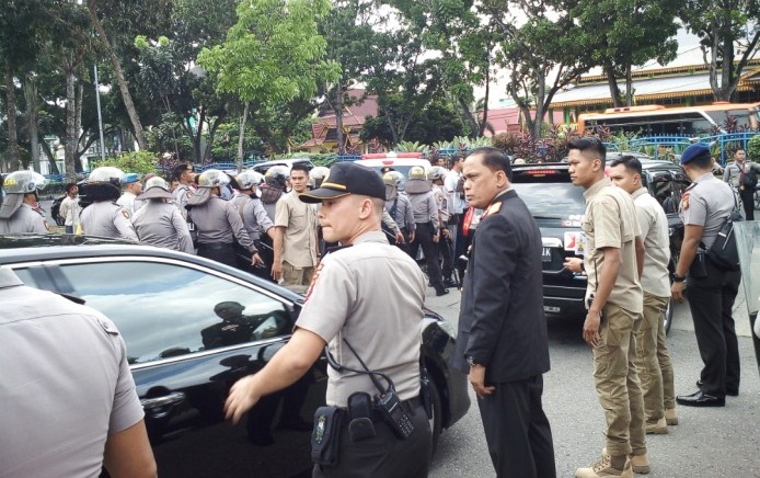 Rombongan Gubri Dihadang Warga Koto Aman, Kapolda Ancam Tangkap Massa