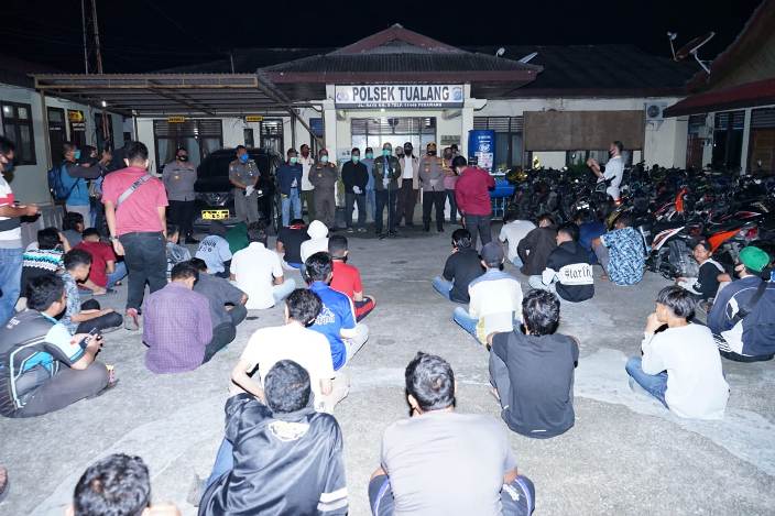 Operasi Dipimpin Bupati dan Kapolres, 116 Orang Terjaring Penertiban Pembatasan Jam Malam di Tualang