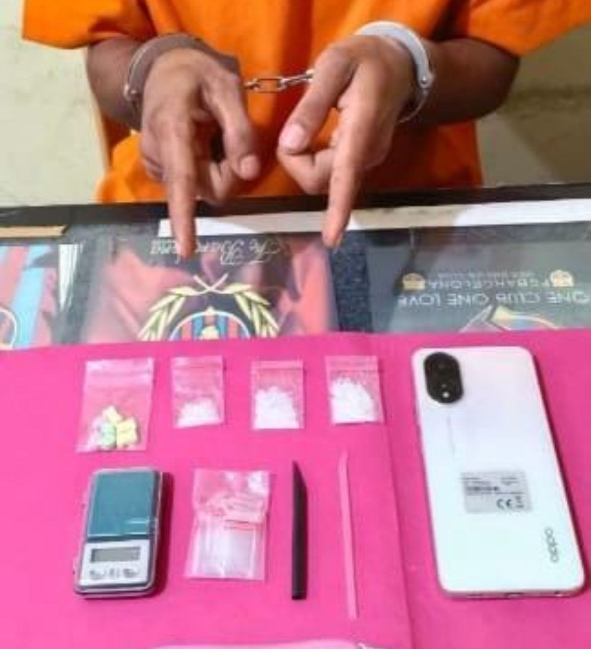 Polsek Siak Hulu Ringkus Diduga Pengedar, Barang Bukti Sabu dan Pil Ekstasi