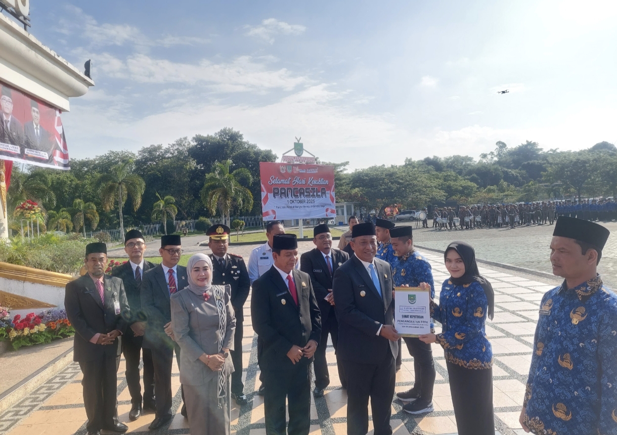 529 PPPK Tahap II 2024 di Rohul Terima SK