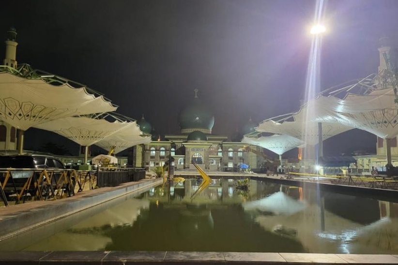 Payung Elektrik Masjid Raya Annur Riau Sudah Dipasang