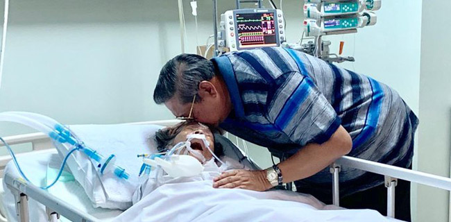 Ibunda Tercinta Dirawat di ICU, SBY: Kami Sekeluarga Mohon Doa