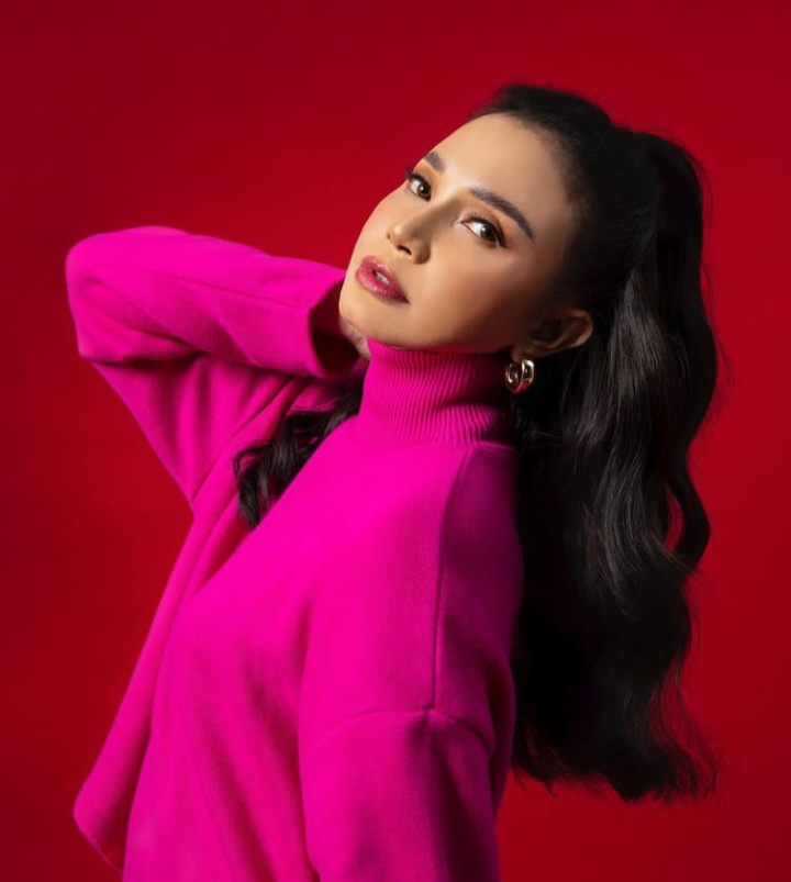 Rossa Cetak Prestasi, Lagunya Didengar Lebih Dari 10 Juta Kali