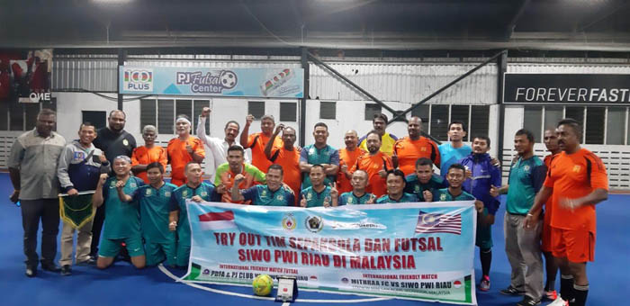 Tryout ke Malaysia, Tim Futsal PWI Riau Kalahkan Petaling Jaya Club