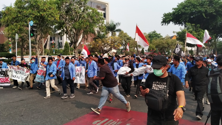 Dilarang Rektor Ikut Demo, Mahasiswa UIN Suska Riau: Otoriter dan Tak Paham Demokrasi