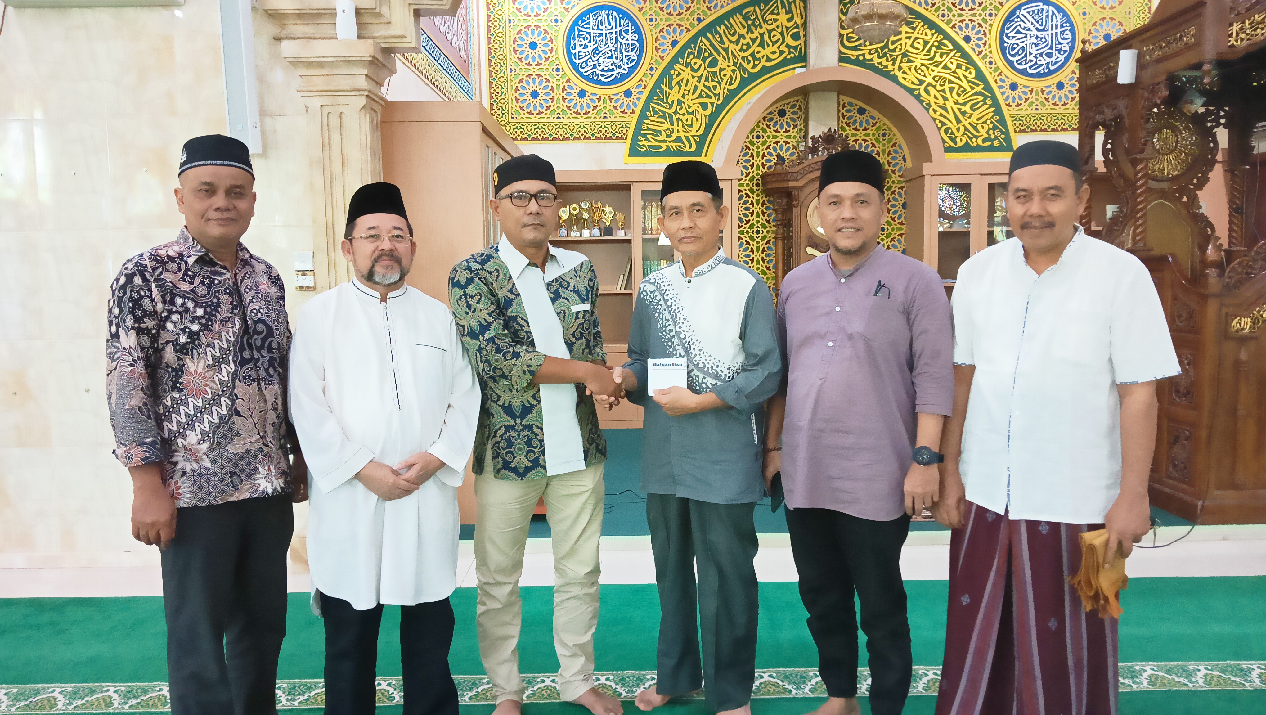 Masjid Nurul Muhsinin Jadi Masjid ke-28 Program Jum'at Berkah Haluan Riau 