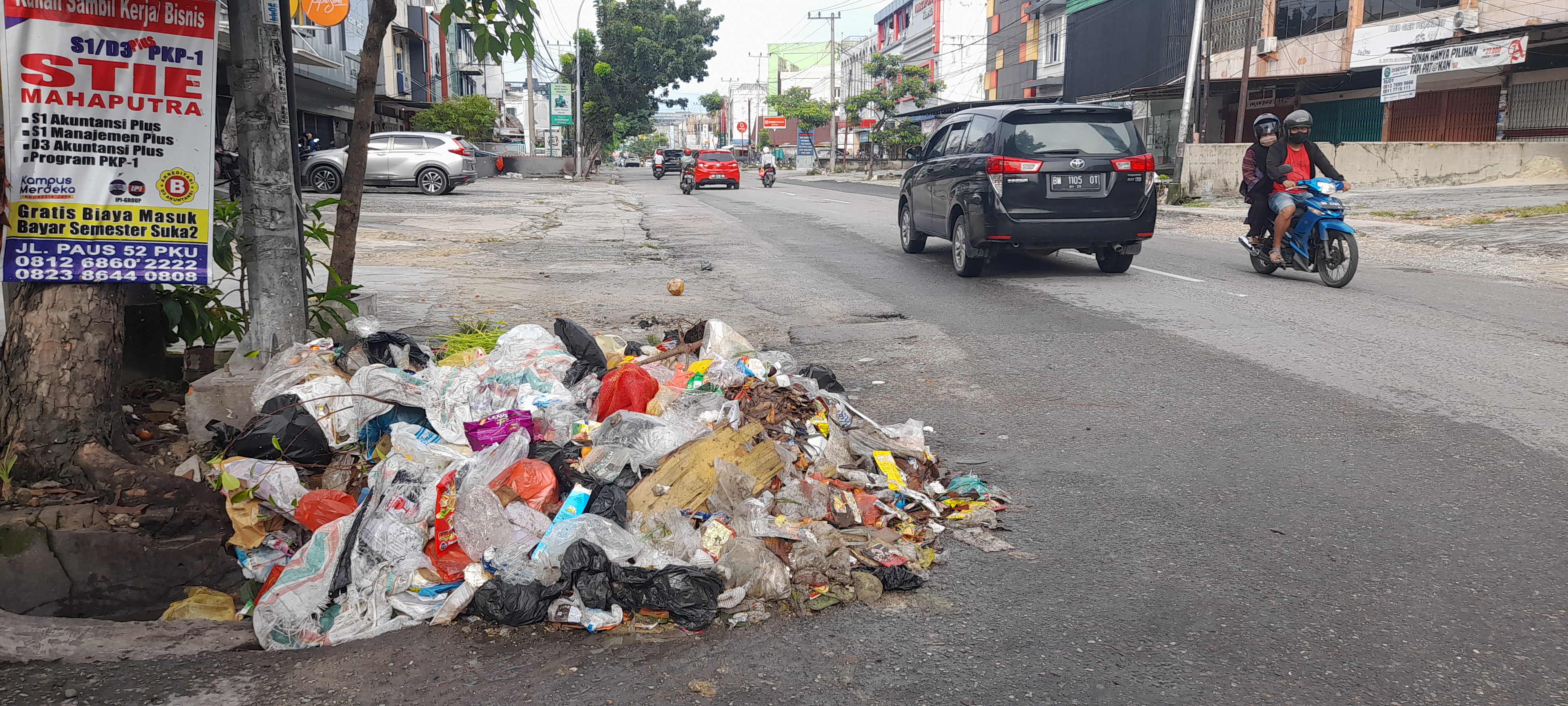 Sistem Pengelolaan Sampah Belum Jelas, Kadis LHK Pekanbaru Malah Bungkam  