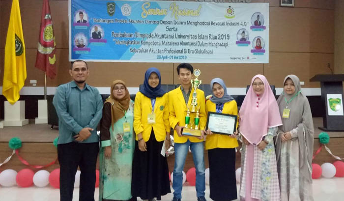 Di Kampus UIR, Mahasiswa Fekon Unilak Juara 1 
