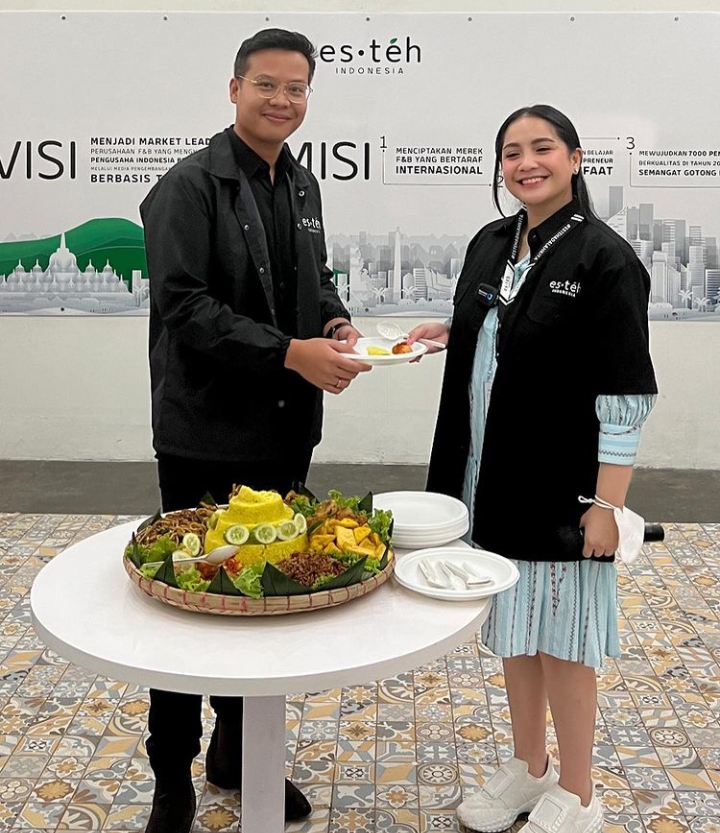 Nagita Slavina Jabat CEO, Esteh Indonesia Disebut Sebagai BUMN