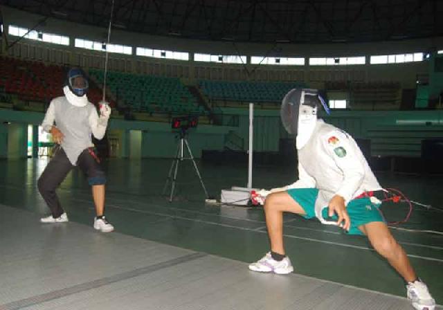 Atlet Anggar Bengkalis Perkuat Indonesia