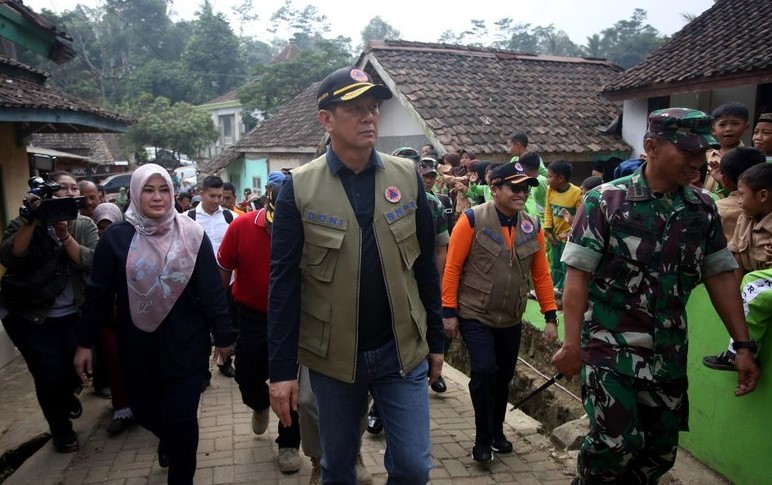 Letjen Doni Monardo: 2 Orang Meninggal, 200 Bangunan Rusak Akibat Gempa Banten