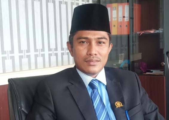 Wakil Ketua DPRD Rohil Hamzah Desak Pemda Jangan Tunda Pilpeng 2022