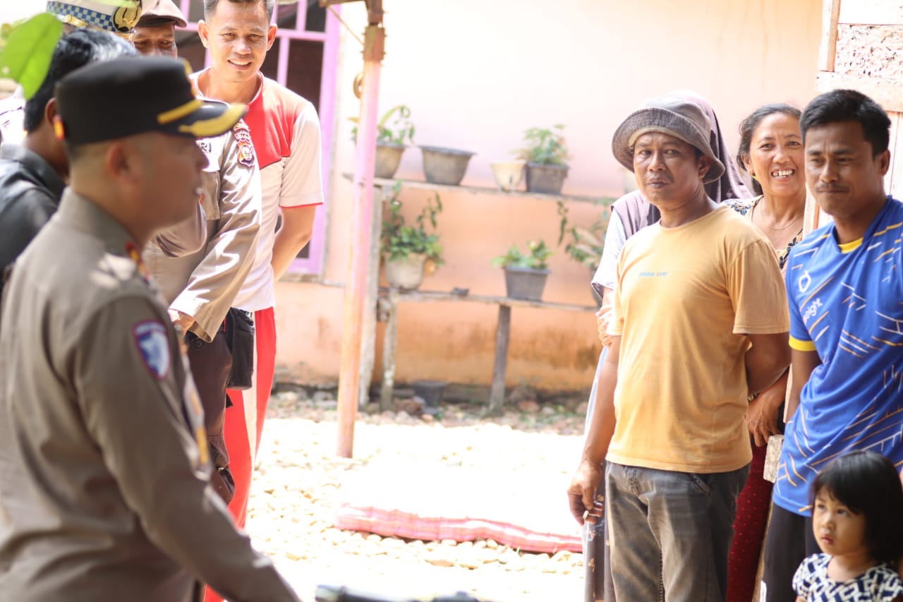 Polres Kuansing Patroli Skala Besar di Cerenti: Show of Force, Pastikan Situasi Keamanan Terkendali