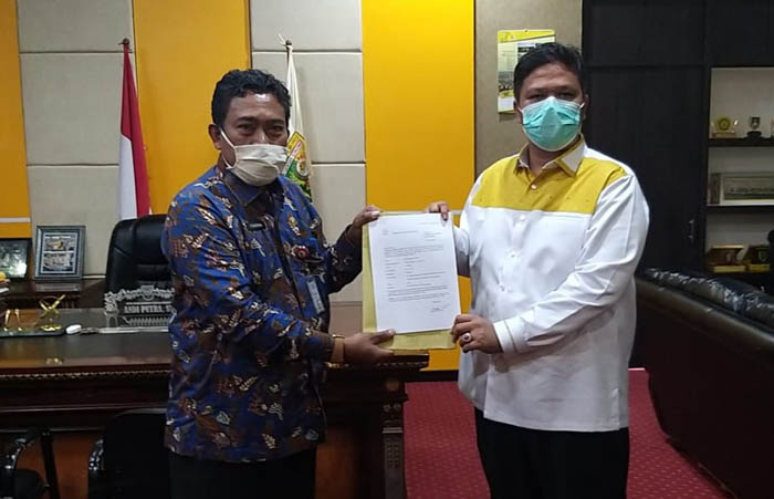 Sah Jadi Cabup, Andi Putra Serahkan Surat Pengunduran Diri Sebagai Anggota-Ketua DPRD Kuansing