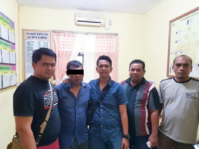 Polisi Tangkap Tersangka Perampokan Saat Berada di Simpang Panam