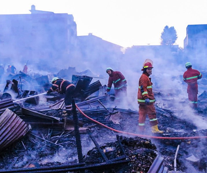 Lagi, Ratusan Kios di Pasar Cik Puan Ludes Dilahap Api