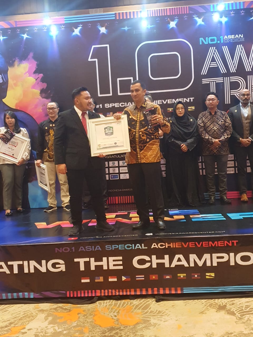 Desa Petapahan Raih Penghargaan Asia Award