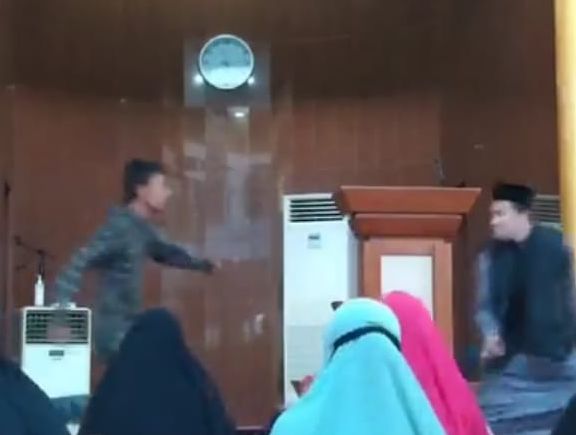 Penyerangan Ustadz yang Sedang Ceramah di Indonesia Disebut Bukan Kebetulan