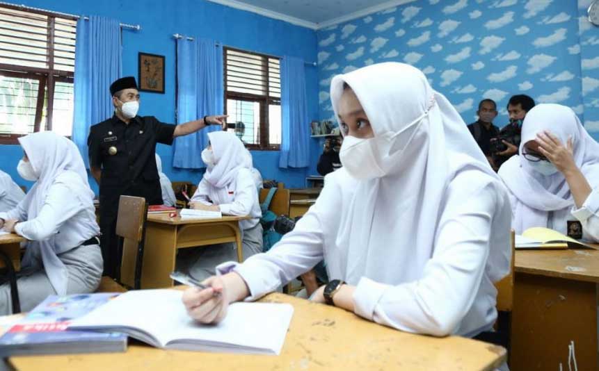 Tingkatkan Kualitas Pendidikan, Pemprov Riau telah Bangun 396 RKB dan 272 Labor