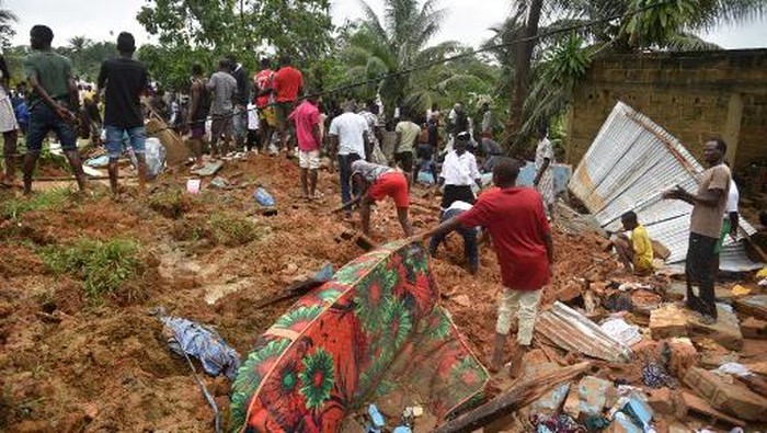 13 Orang Tewas Dalam Musibah Longsor di Pantai Gading