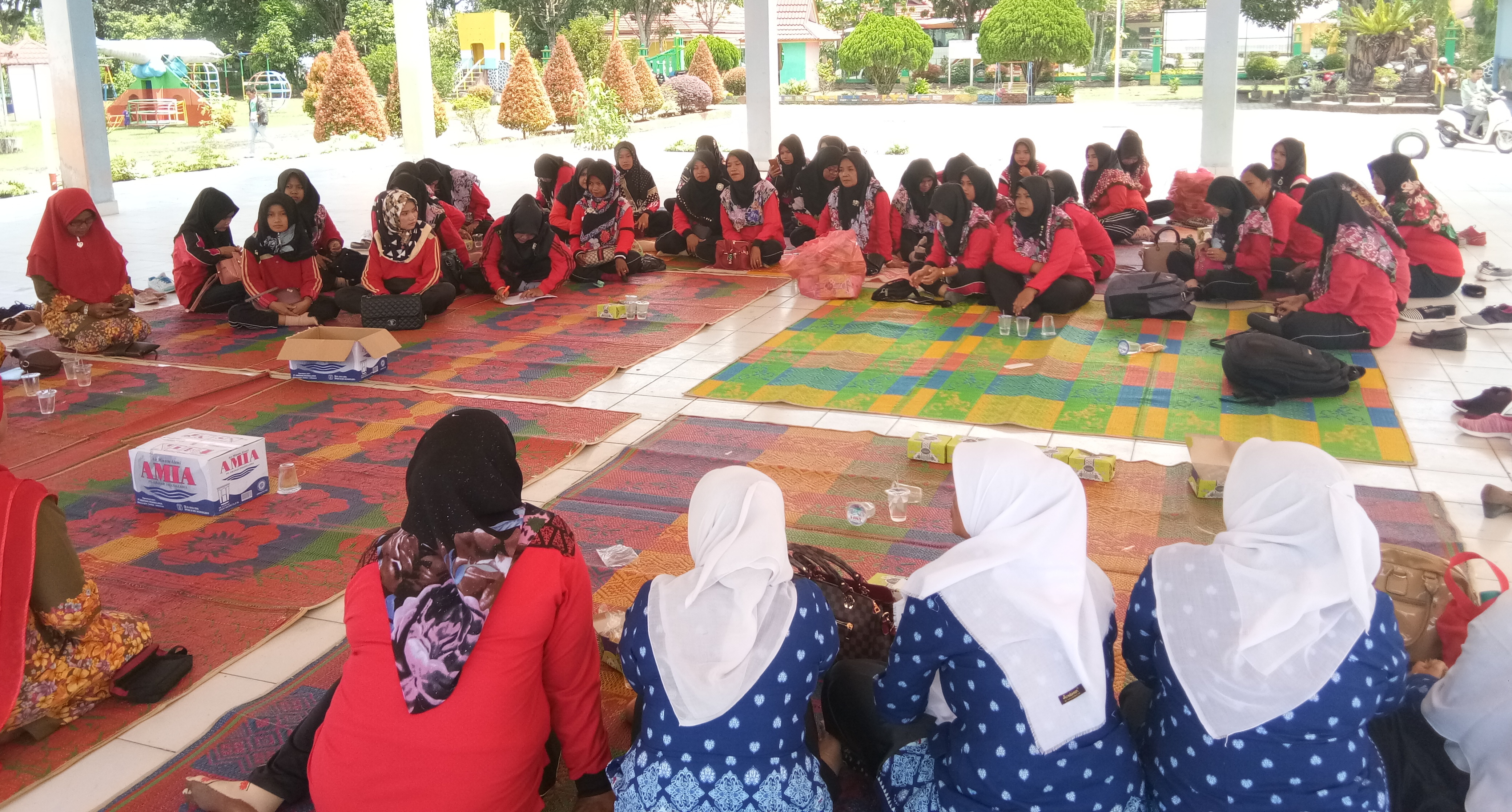Himpaudi Kerumutan Studi Banding ke TK Pertiwi Bangkinang