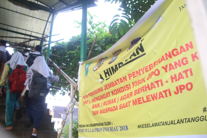 Petugas Pergoki Pencurian Besi JPO di Jalan Jenderal Sudirman Pekanbaru