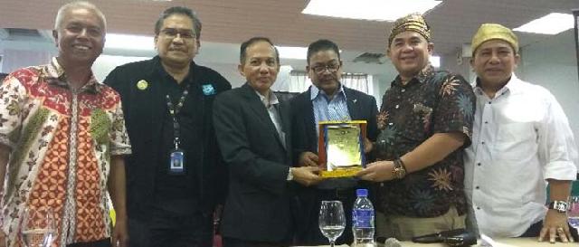 Muhibah PWI Riau ke Bernama, Datuk Zulkefli: Media di Indonesia Lebih Bebas