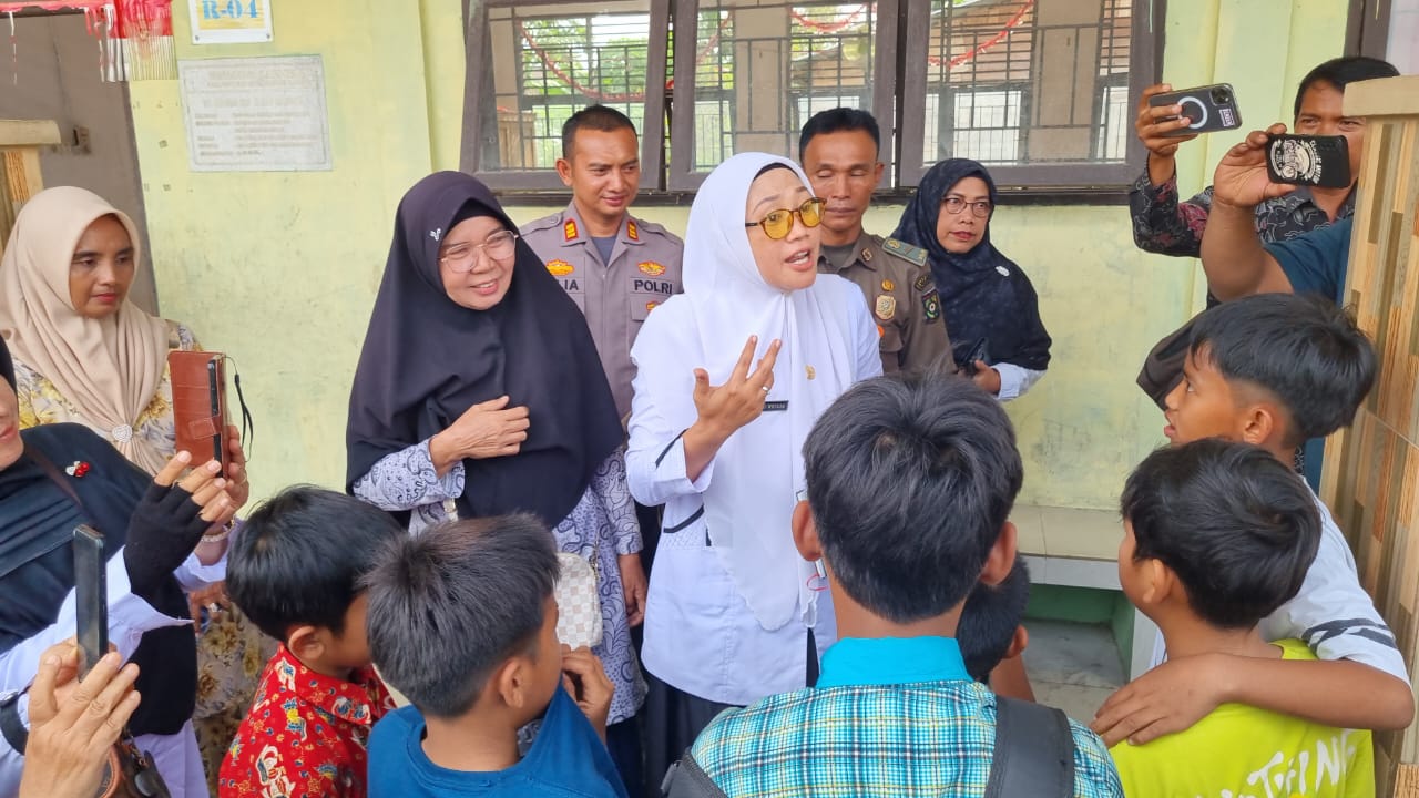 Wali Murid Geruduk SDN 021 Tarai Bangun: Kepsek Dinonaktif, Sejumlah Persoalan Mencuat