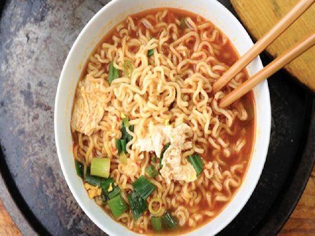 Para tahanan di amerika lebih memilih mie instan dibandingkan rokok