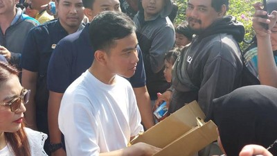 Bawaslu Panggil Gibran Hari Ini Klarifikasi Bagi-bagi Susu