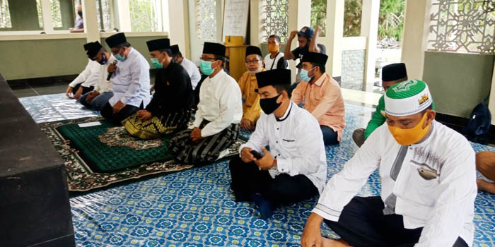 Sambut Hari Jadi Kabupaten Siak ke-21, Pjs Bupati Bersama Forkopimda Ziarah ke Makam Sultan