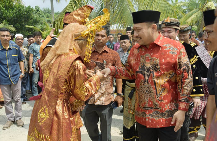 Hadiri Syukuran Warga Tambang, Bupati Kampar Ajak Masyarakat Selalu Rukun