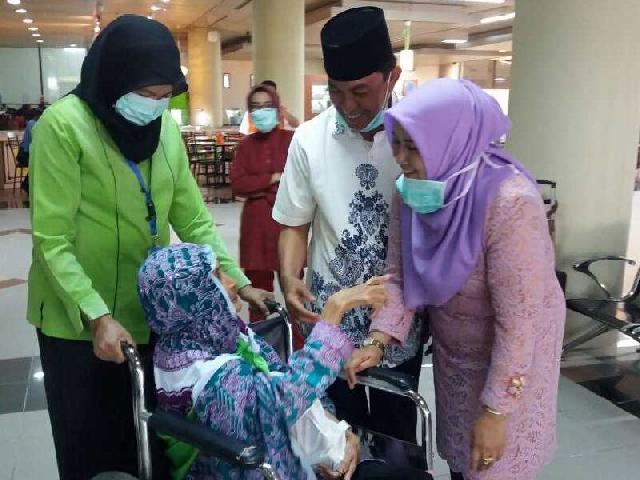 Bupati Sambut Kedatangan Jamaah Haji