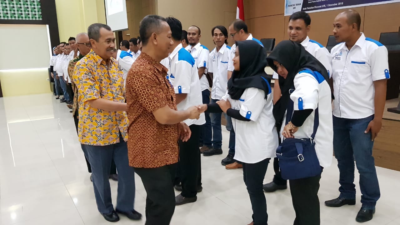 Hadiri Pelantikan Pengurus IKA Teknik Sipil UIR, Ini Harapan Gubernur Riau Terpilih 