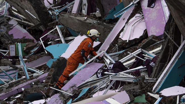 BNPB Konfirmasi Sudah 56 Orang Tewas dalam Gempa Mamuju-Majene