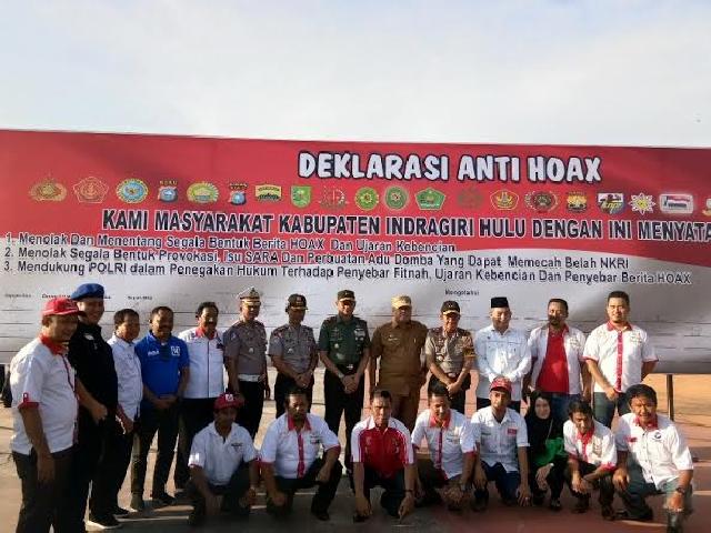 Tiga Jenderal Ikut Deklarasi Anti Hoax saat Apel Besar Riau Damai