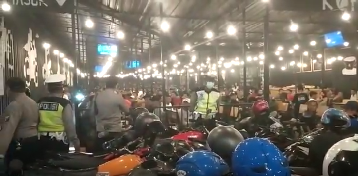 Ini Dia Sosok Polisi Viral Bubarkan Pengunjung Kafe Cegah Corona